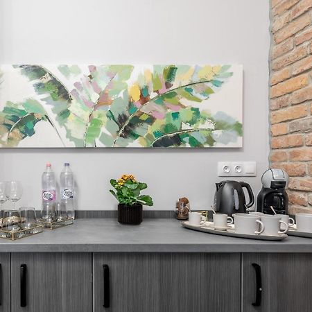 Stunning Apartment In The Hearth Of Budapesta Exterior foto