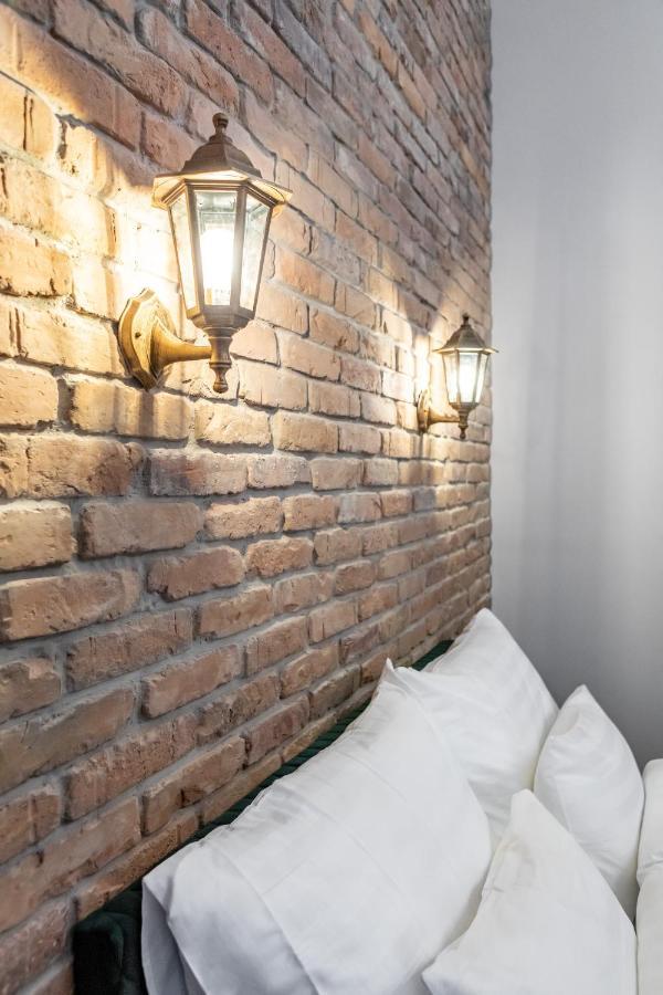 Stunning Apartment In The Hearth Of Budapesta Exterior foto